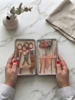 ست مانیکور و پدیکور کیف‌دار استیل همراه با کیف چرمی کیف‌کتابی قفل‌دار - تصویر 3